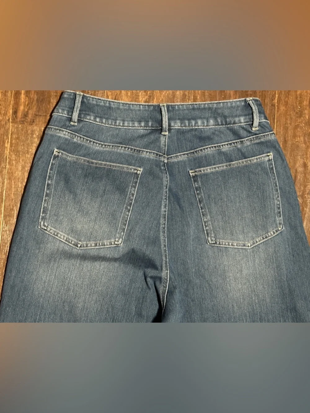 NWT Halara Flex High Waisted Wide Leg Rolled Hem Jeans Women’s Medium - Picture 6 of 9